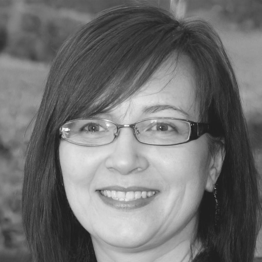 Ana-Maria Popescu, absolventă elexaromythos